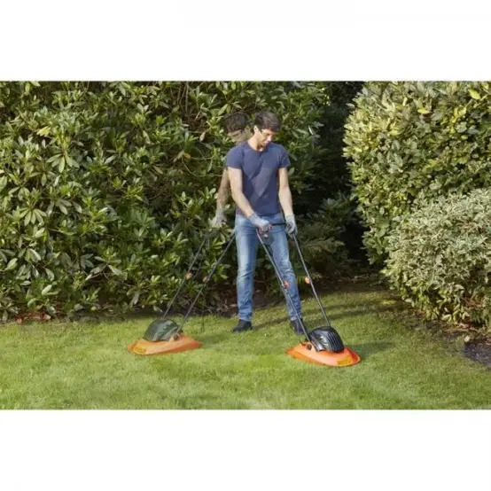 BLACK+DECKER BEMWH551-QS Rasaerba elettrico ad aria compressa da 1200 W con larghezza di taglio di 30 cm - 6 lame, 3 impostazioni di altezza di taglio